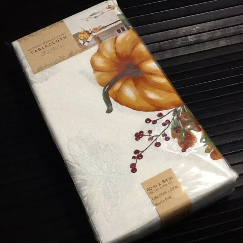 brand new Autumn Medley Pumpkin Damask 60x84 inch Autumn Tablecloth